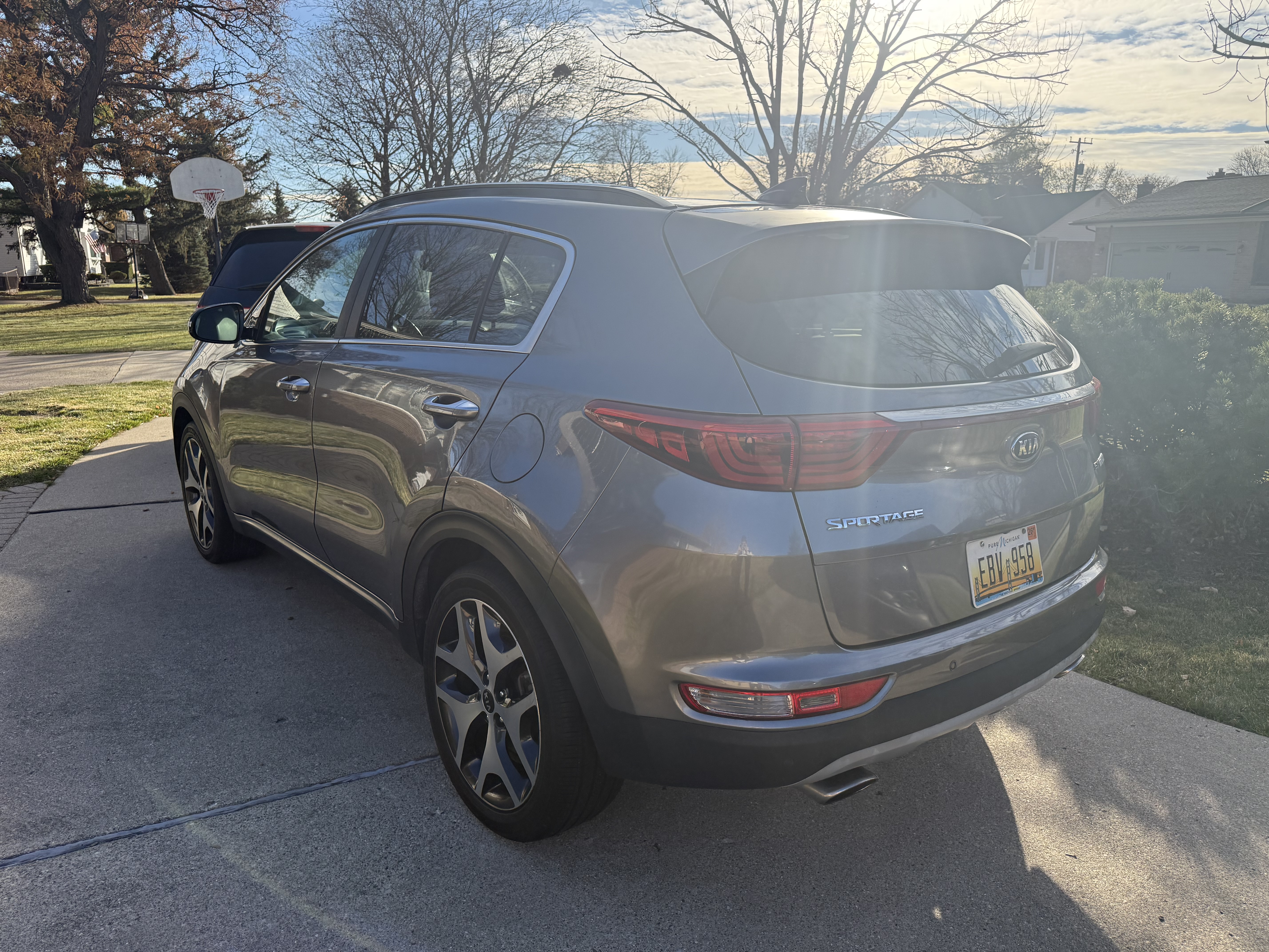Used 2018 Kia Sportage SX FWD image 4