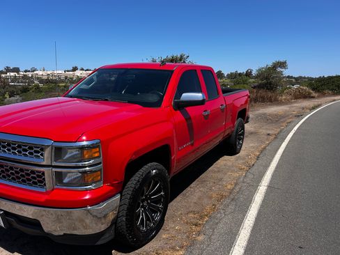 Used 2014 Chevrolet Silverado 1500 LT w/ Trailering Package RWD image 2