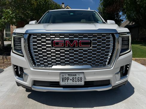 Used 2024 GMC Yukon Denali AWD/4WD image 20