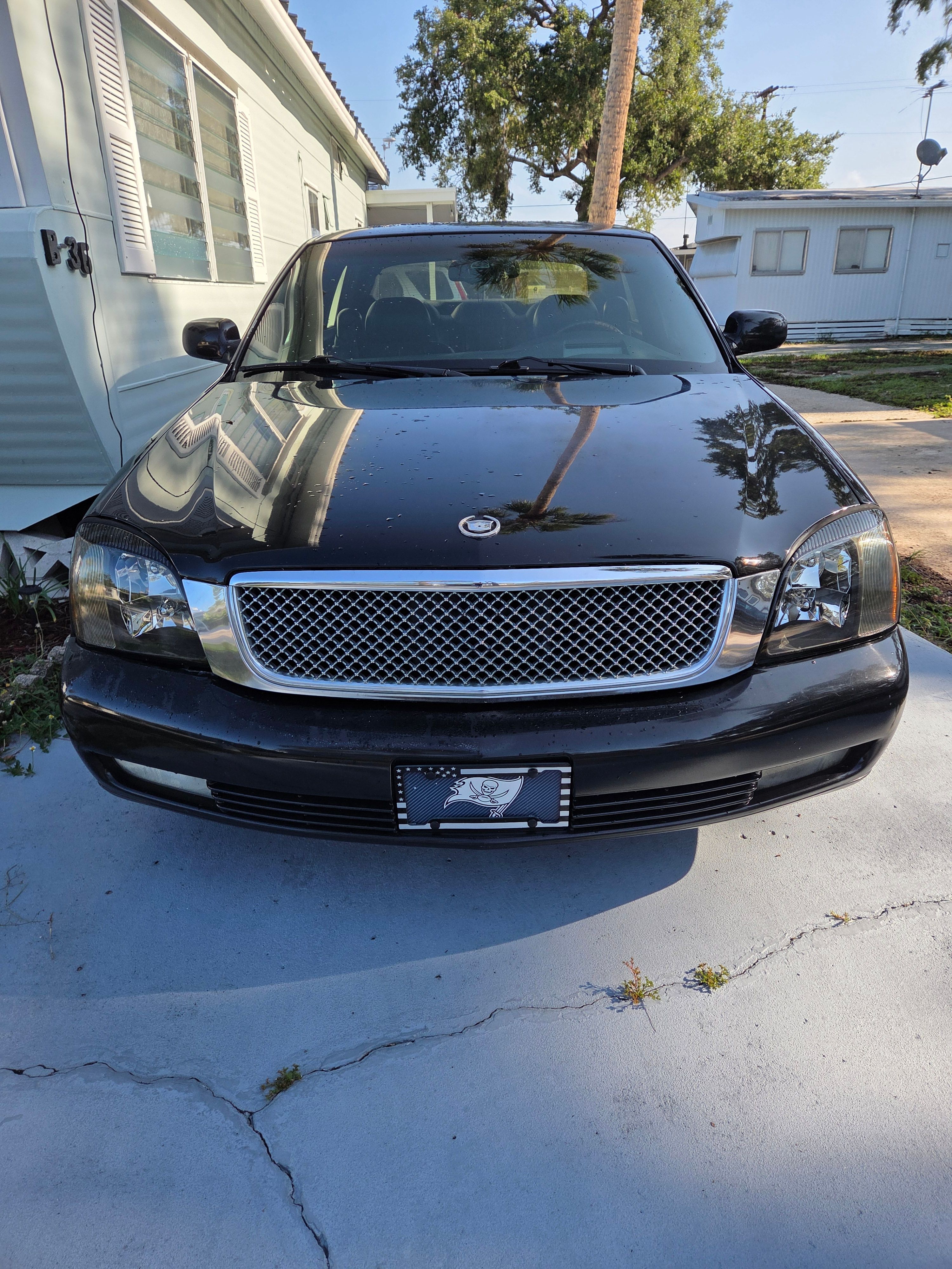 Used 2002 Cadillac De Ville DTS w/ Premium Equipment Pkg FWD image 14