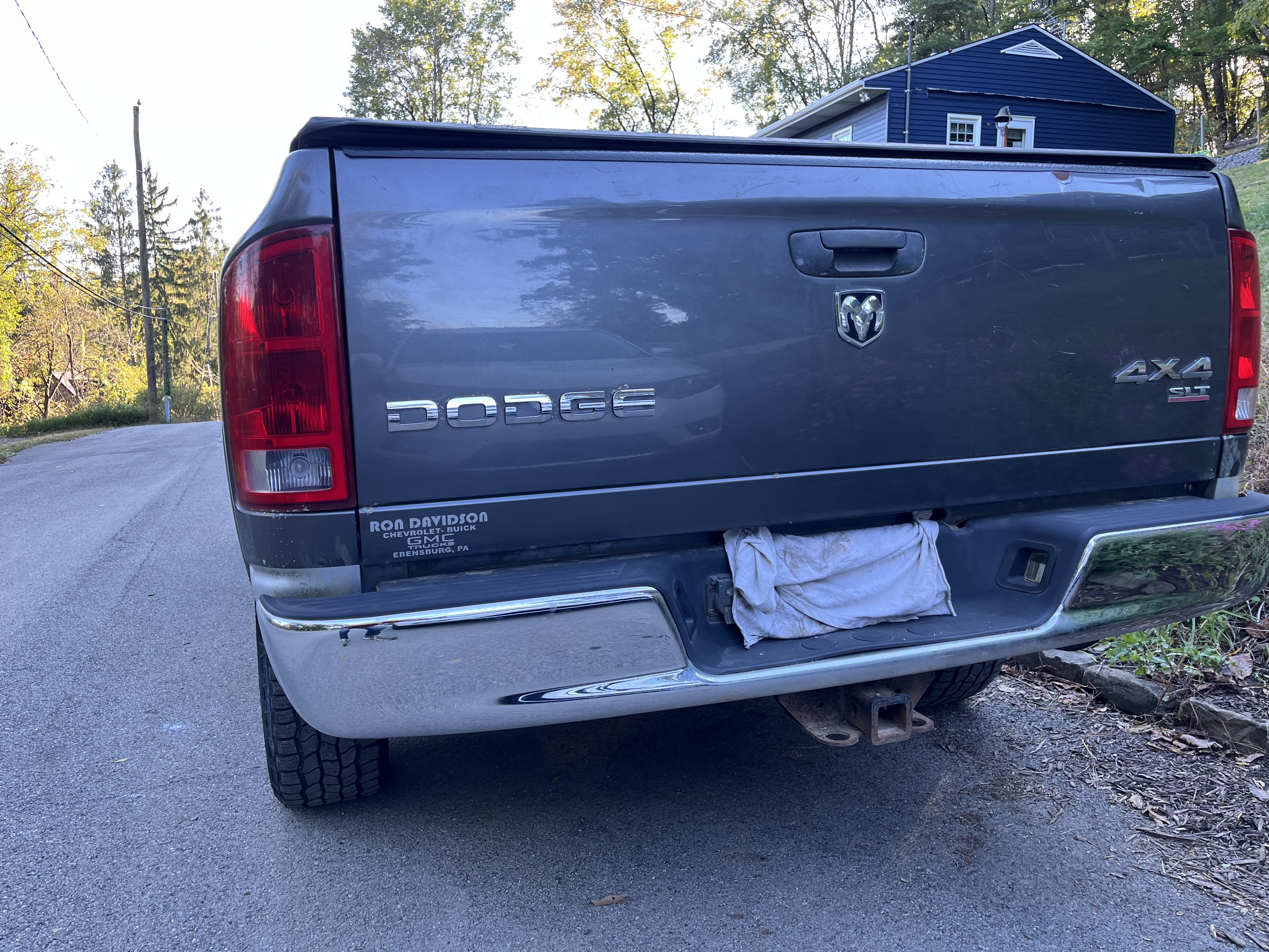 Used 2004 Dodge Ram 1500 Truck SLT w/ Trailer Tow Group AWD/4WD image 2