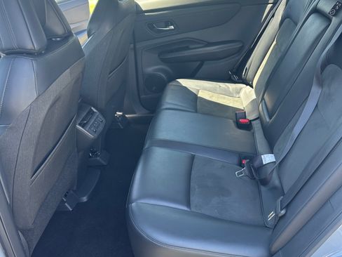 Used 2023 Nissan Ariya AWD image 10