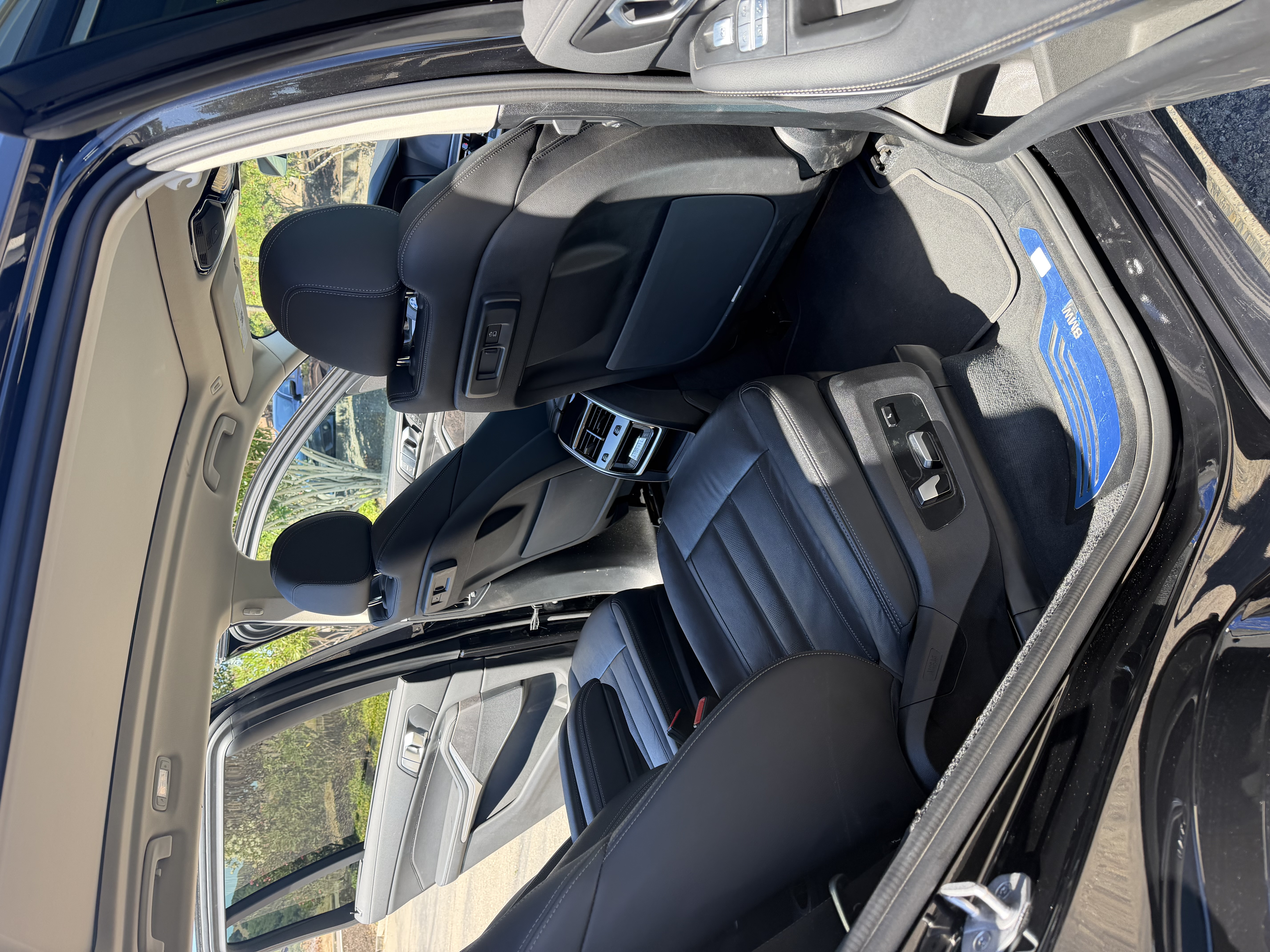 Used 2022 BMW X7 xDrive40i w/ Premium Package AWD/4WD image 13