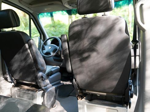 Used 2007 Dodge Sprinter 2500 w/ Cooling Group image 5