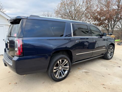 Used 2018 GMC Yukon XL Denali w/ Denali Ultimate Package image 13