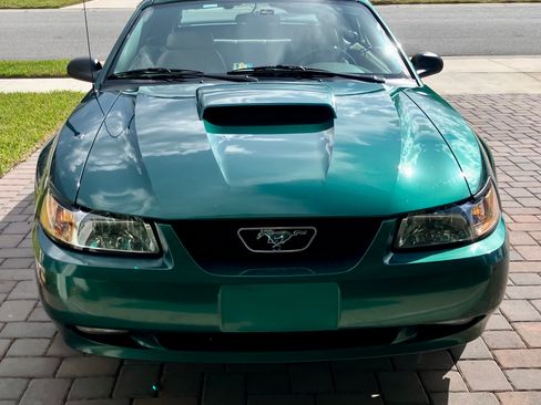 Used 2001 Ford Mustang GT RWD image 8