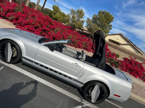 Used 2007 Ford Mustang Premium image 5