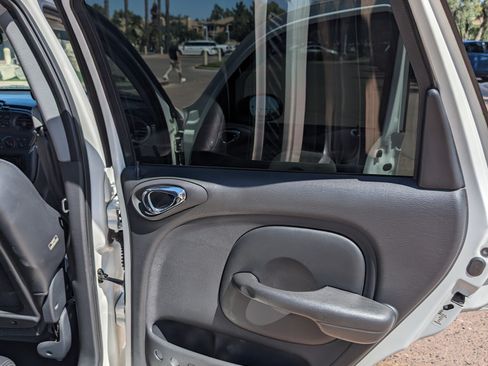 Used 2003 Chrysler PT Cruiser GT image 16