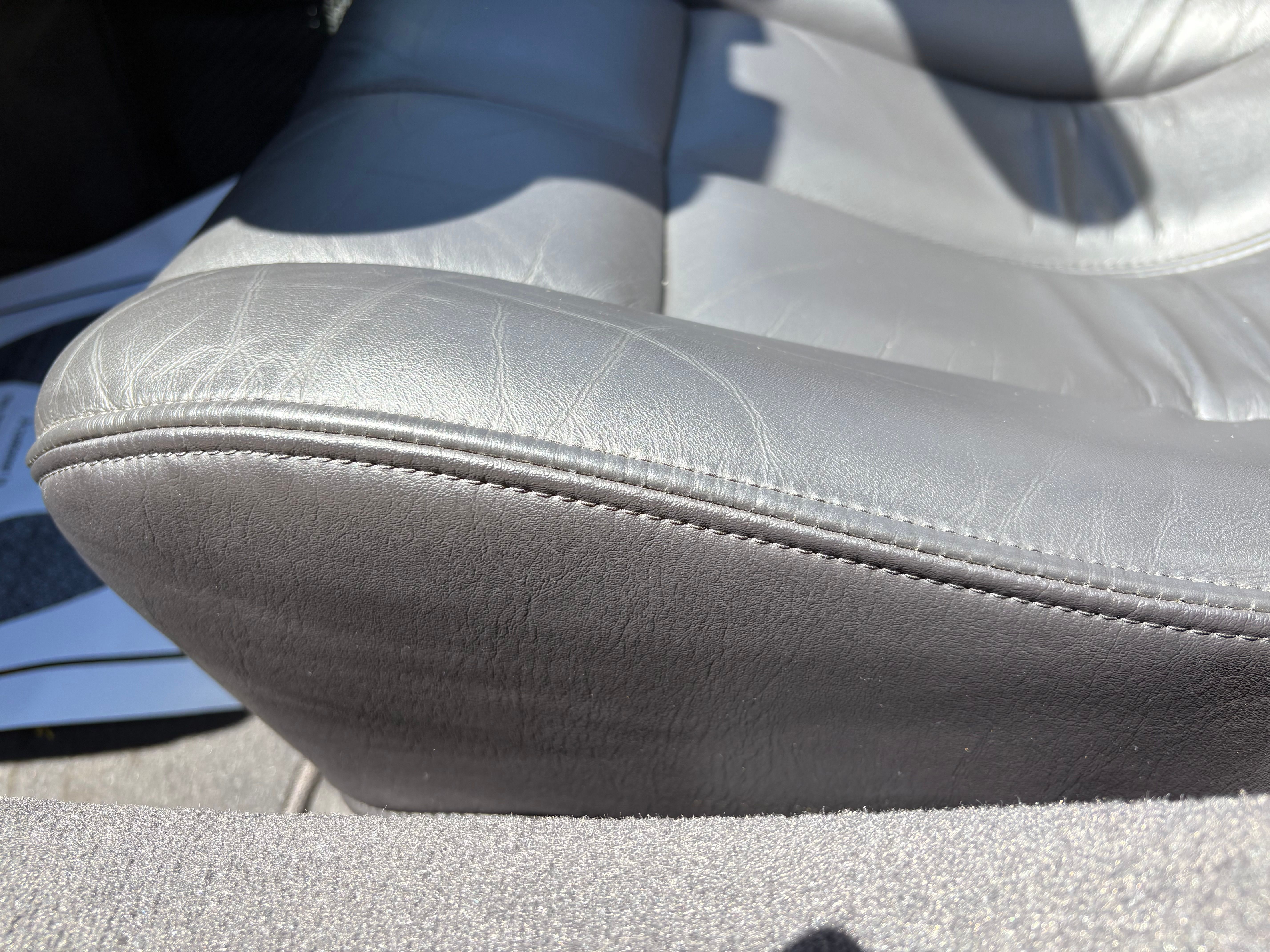 Used 2002 Chrysler Prowler RWD image 18