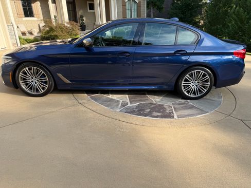 Used 2020 BMW M550i xDrive w/ Executive Package AWD/4WD image 11