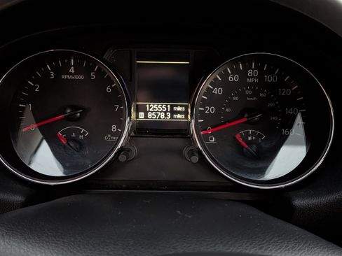 Used 2015 Nissan Rogue S w/ Convenience Package image 10