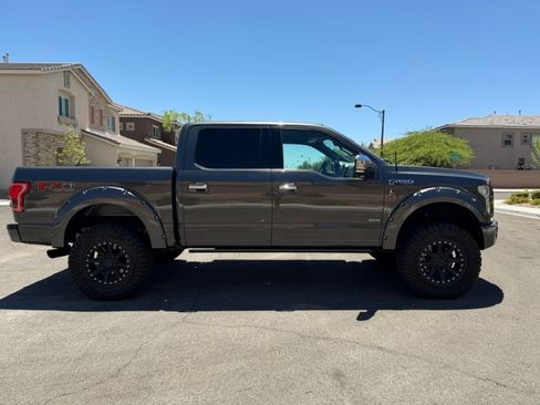 Used 2016 Ford F150 Platinum w/ Equipment Group 701A Luxury AWD/4WD image 6