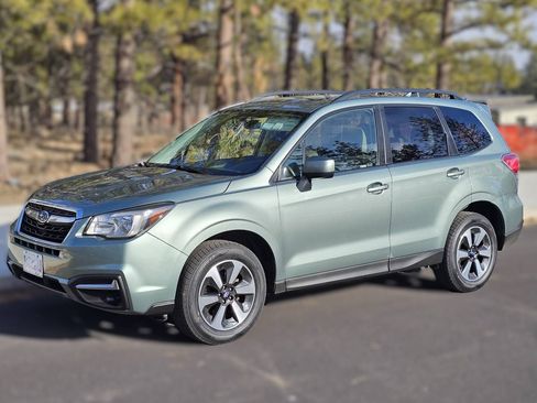 Used 2017 Subaru Forester 2.5i Limited w/ Popular Package #2 image 12