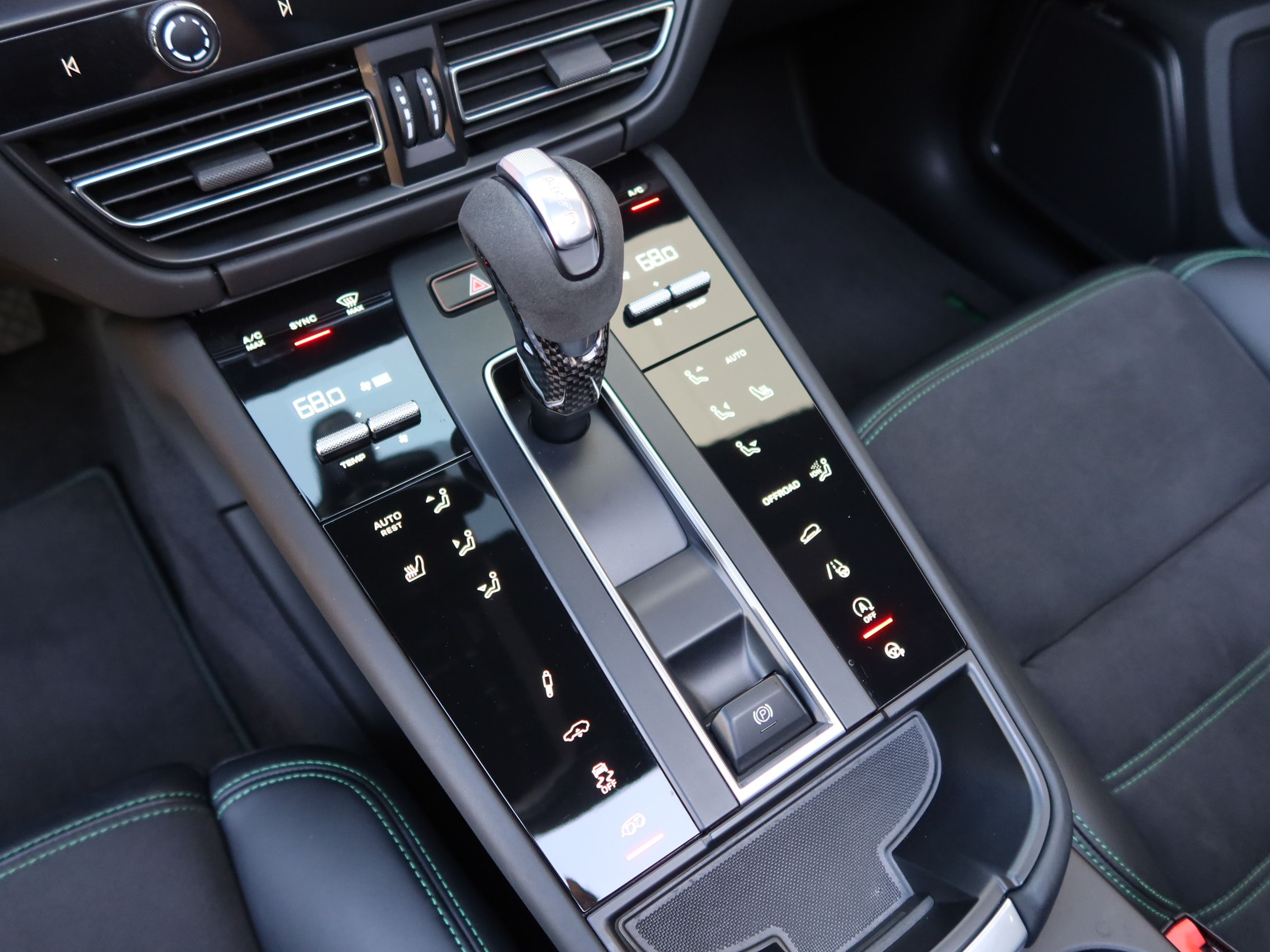 Used 2023 Porsche Macan GTS AWD/4WD image 15
