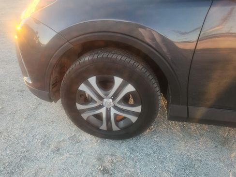 Used 2017 Toyota RAV4 LE w/ Carpet Mat Package image 9