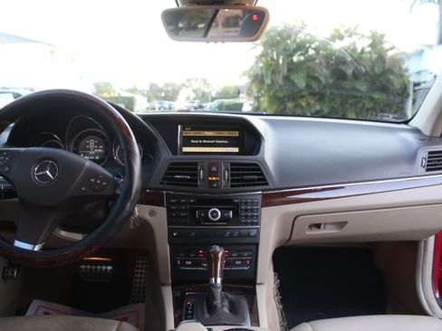 Used 2011 Mercedes-Benz E 350 Cabriolet image 9