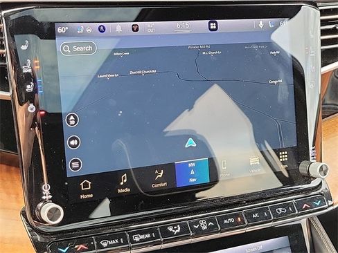 Used 2022 Jeep Grand Wagoneer Series III w/ Rear Seat Video Group 1 image 16