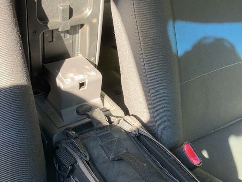 Used 2001 Ford Explorer Sport Trac 4x4 image 15