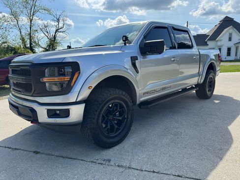 Used 2024 Ford F150 XLT w/ Equipment Group 303A High image 4