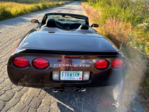 Used 2003 Chevrolet Corvette Convertible w/ Preferred Equipment Group1 image 6
