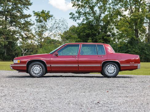 Used 1993 Cadillac De Ville Sedan image 13