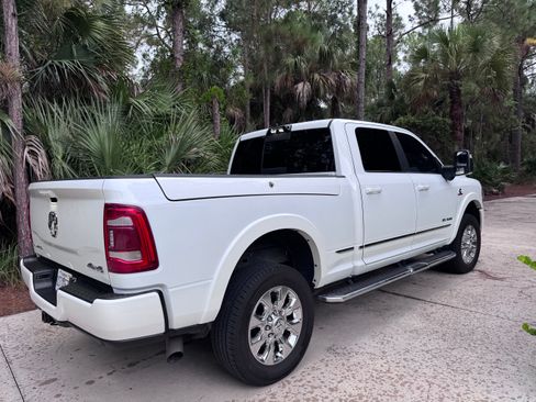 Used 2024 RAM 2500 Limited AWD/4WD image 1