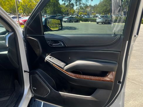 Used 2019 Chevrolet Tahoe Premier w/ Premier Plus Edition image 30