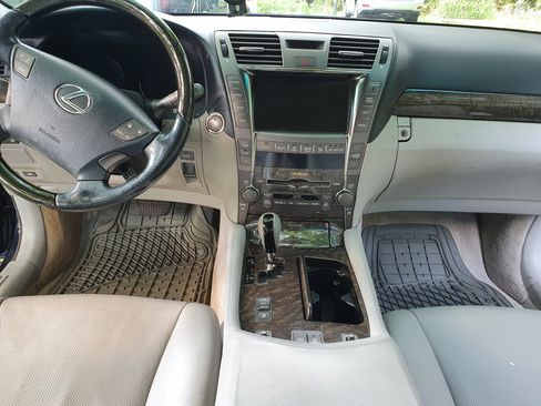 Used 2008 Lexus LS 460 RWD image 18
