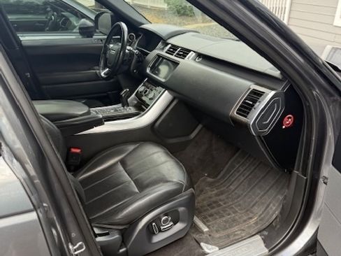 Used 2016 Land Rover Range Rover Sport Supercharged image 9