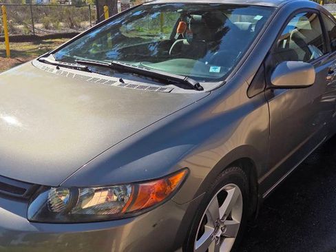 Used 2006 Honda Civic EX image 2