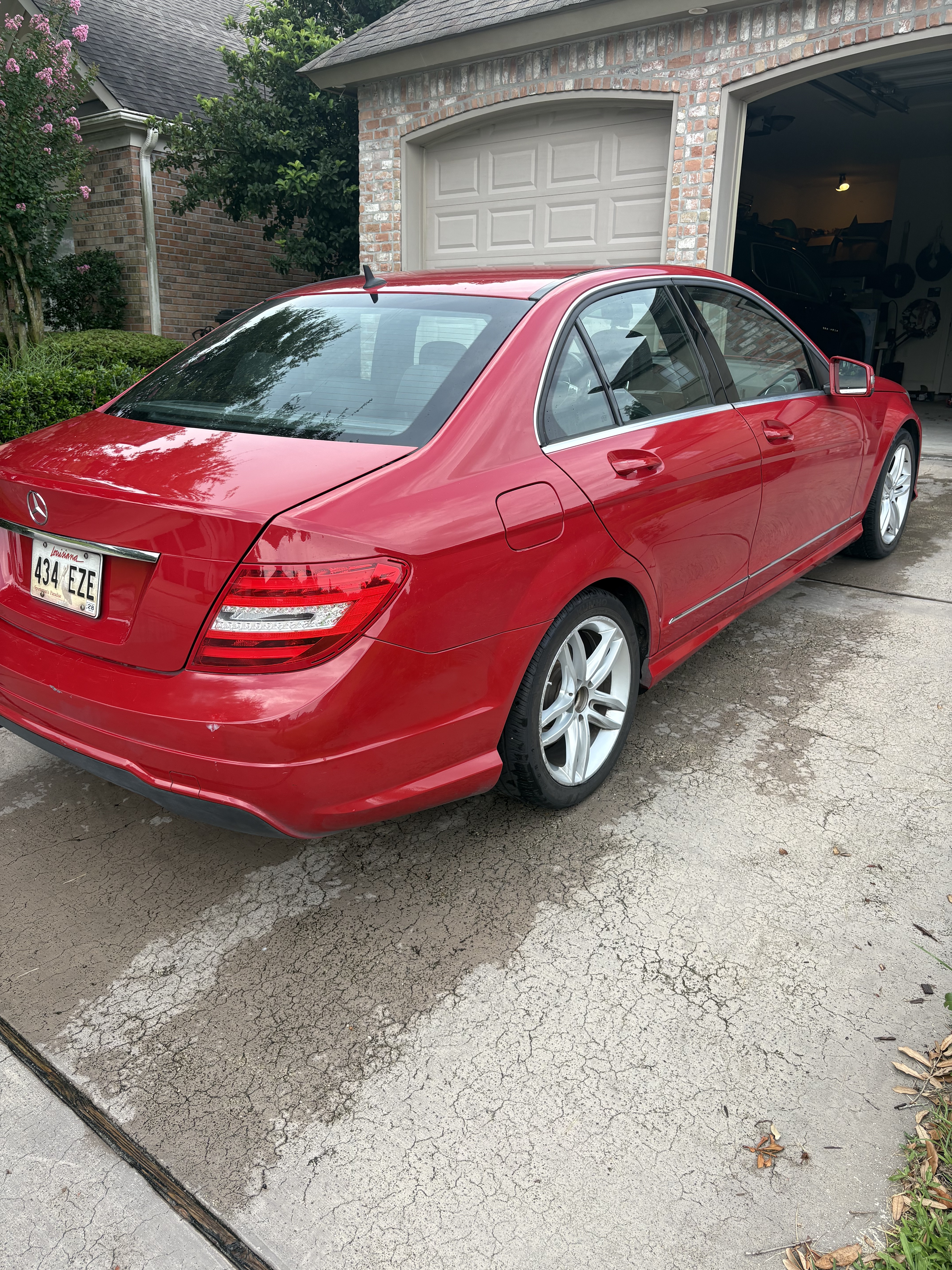 Used 2013 Mercedes-Benz C 250 Sedan image 10