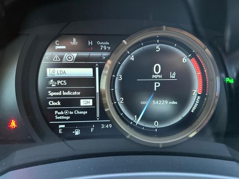 Used 2019 Lexus IS 300 F Sport w/ F Sport Package RWD image 14