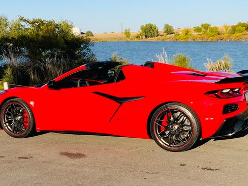 Used 2024 Chevrolet Corvette Z06 image 24
