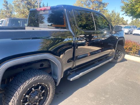 Used 2020 GMC Sierra 1500 AT4 w/ AT4 Premium Package AWD/4WD image 4