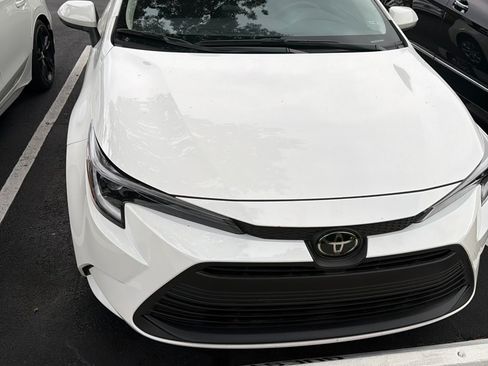Used 2026 Toyota Corolla LE FWD image 8