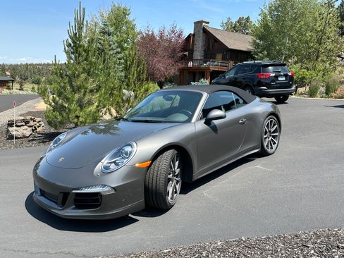 Used 2013 Porsche 911 Carrera 4S AWD/4WD image 1