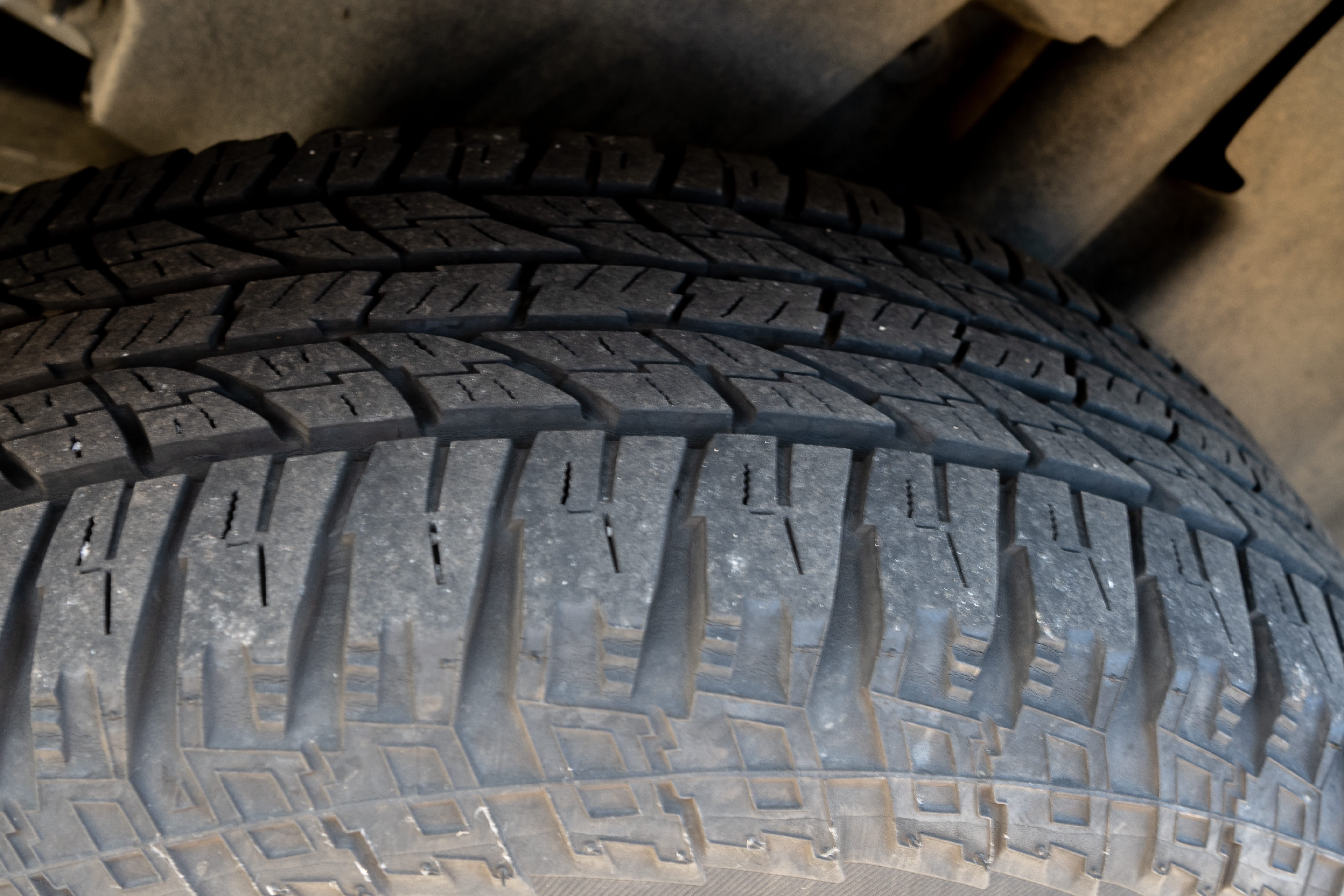 Used 2015 Jeep Cherokee Latitude AWD/4WD image 17