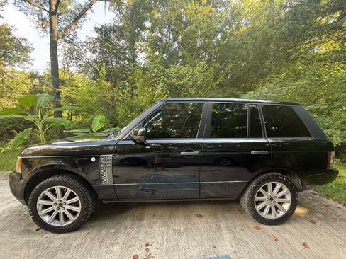Used 2010 Land Rover Range Rover Supercharged AWD/4WD image 29