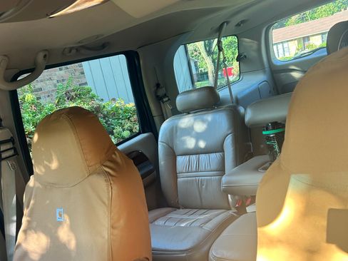 Used 2000 Ford Excursion Limited AWD/4WD image 4