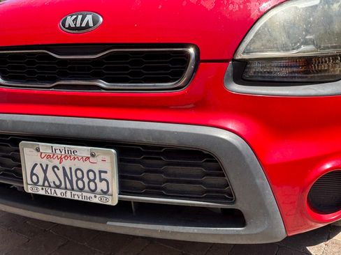 Used 2013 Kia Soul FWD image 14