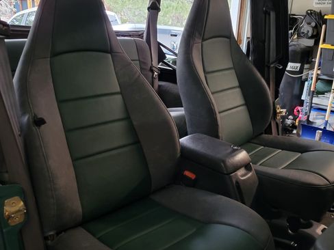 Used 2000 Jeep Wrangler Sport image 14