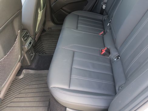 Used 2023 Audi Q4 e-tron Premium Plus w/ Premium Plus image 16