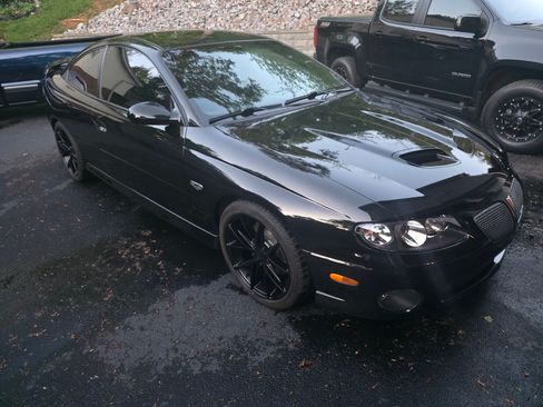 Used 2005 Pontiac GTO image 21