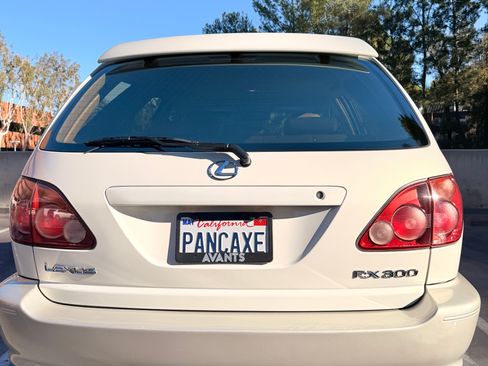 Used 1999 Lexus RX 300 4WD image 4