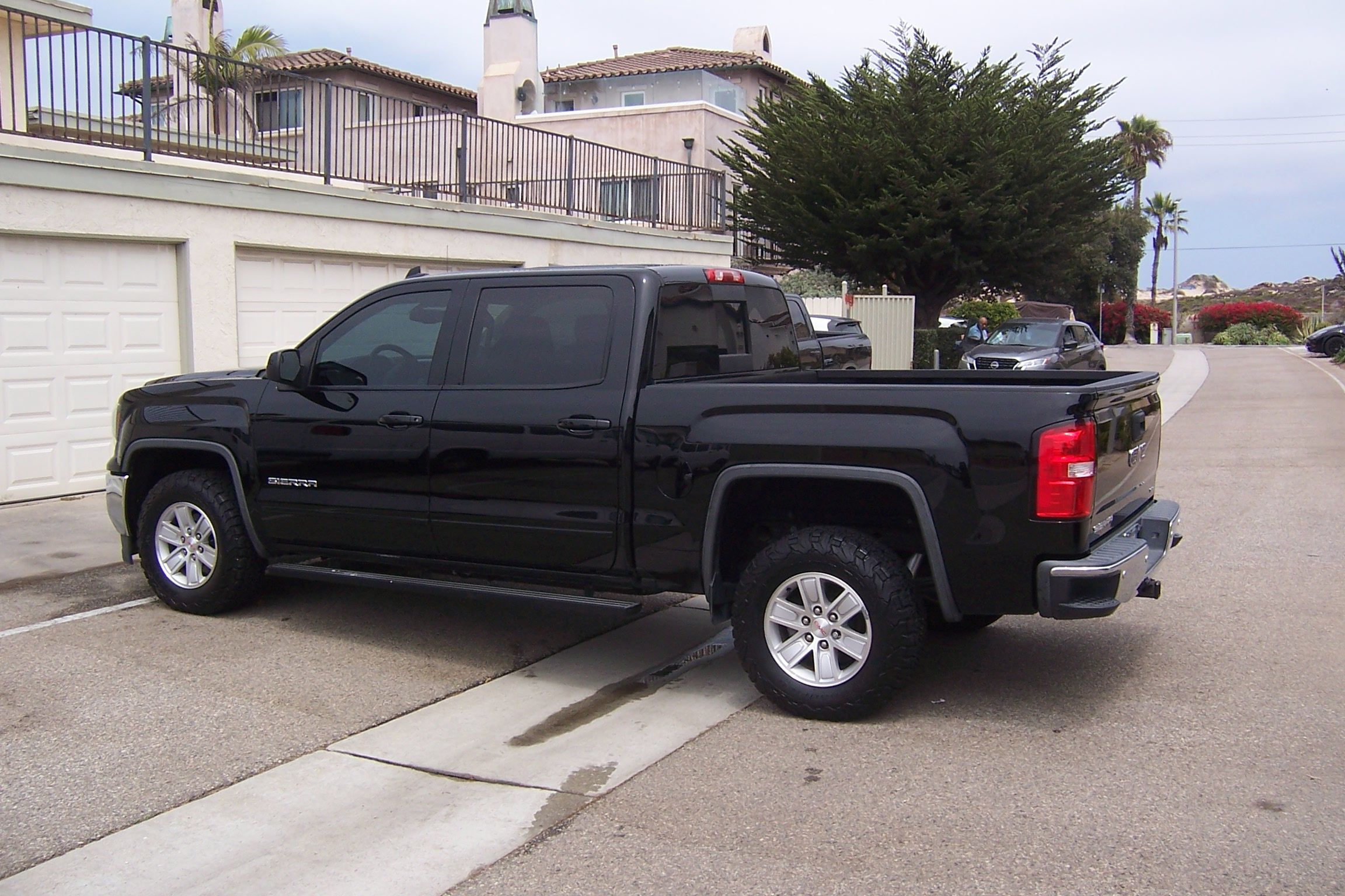 Used 2018 GMC Sierra 1500 SLE w/ SLE Value Package RWD image 10