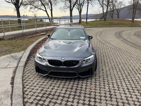 Used 2015 BMW M4 Coupe image 4