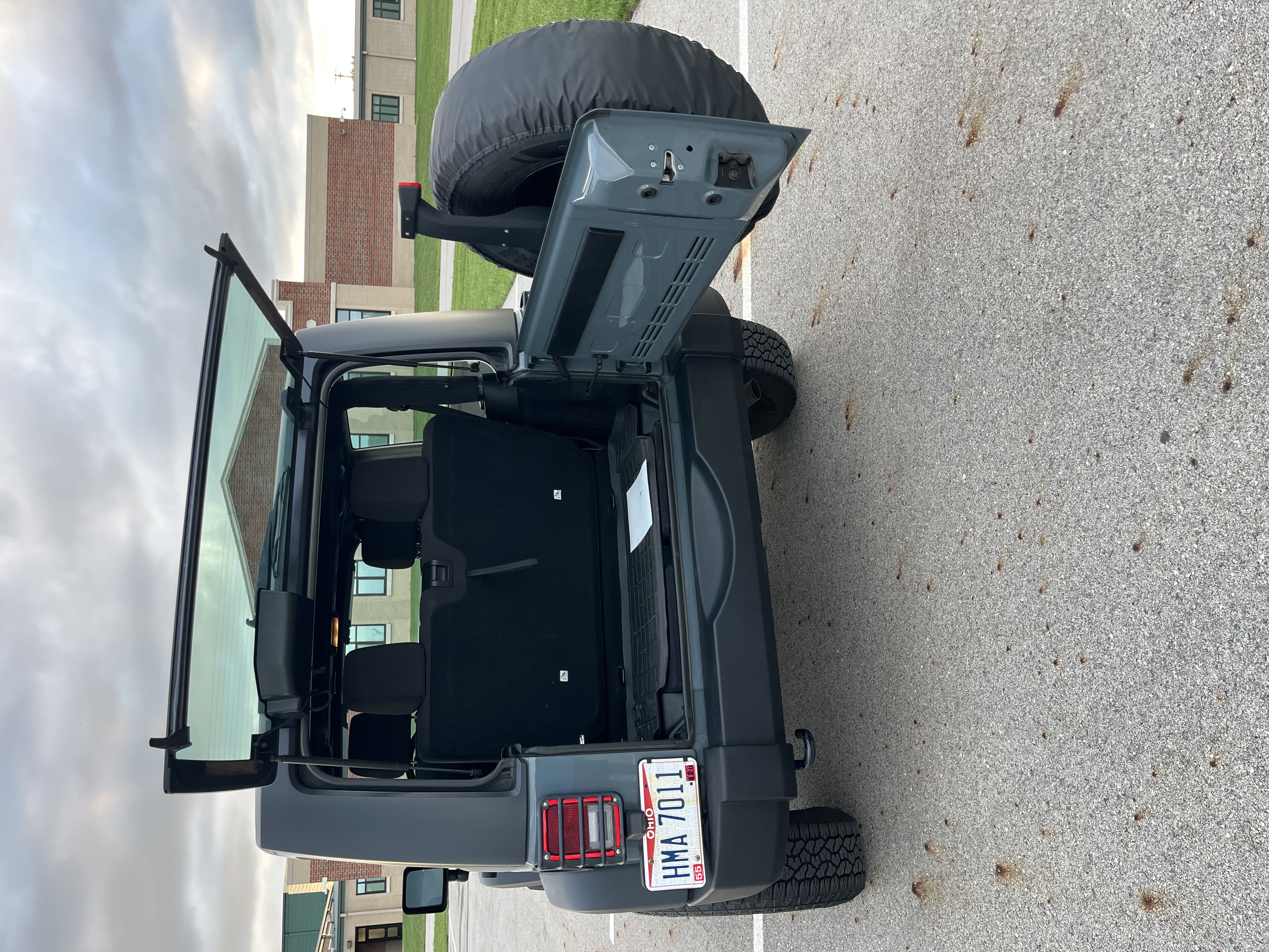 Used 2014 Jeep Wrangler Sport w/ Connectivity Group AWD/4WD image 8