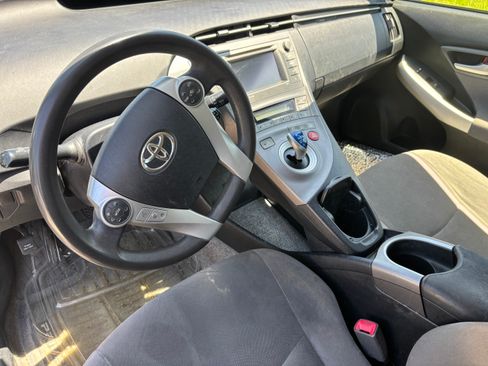 Used 2013 Toyota Prius Three FWD image 9