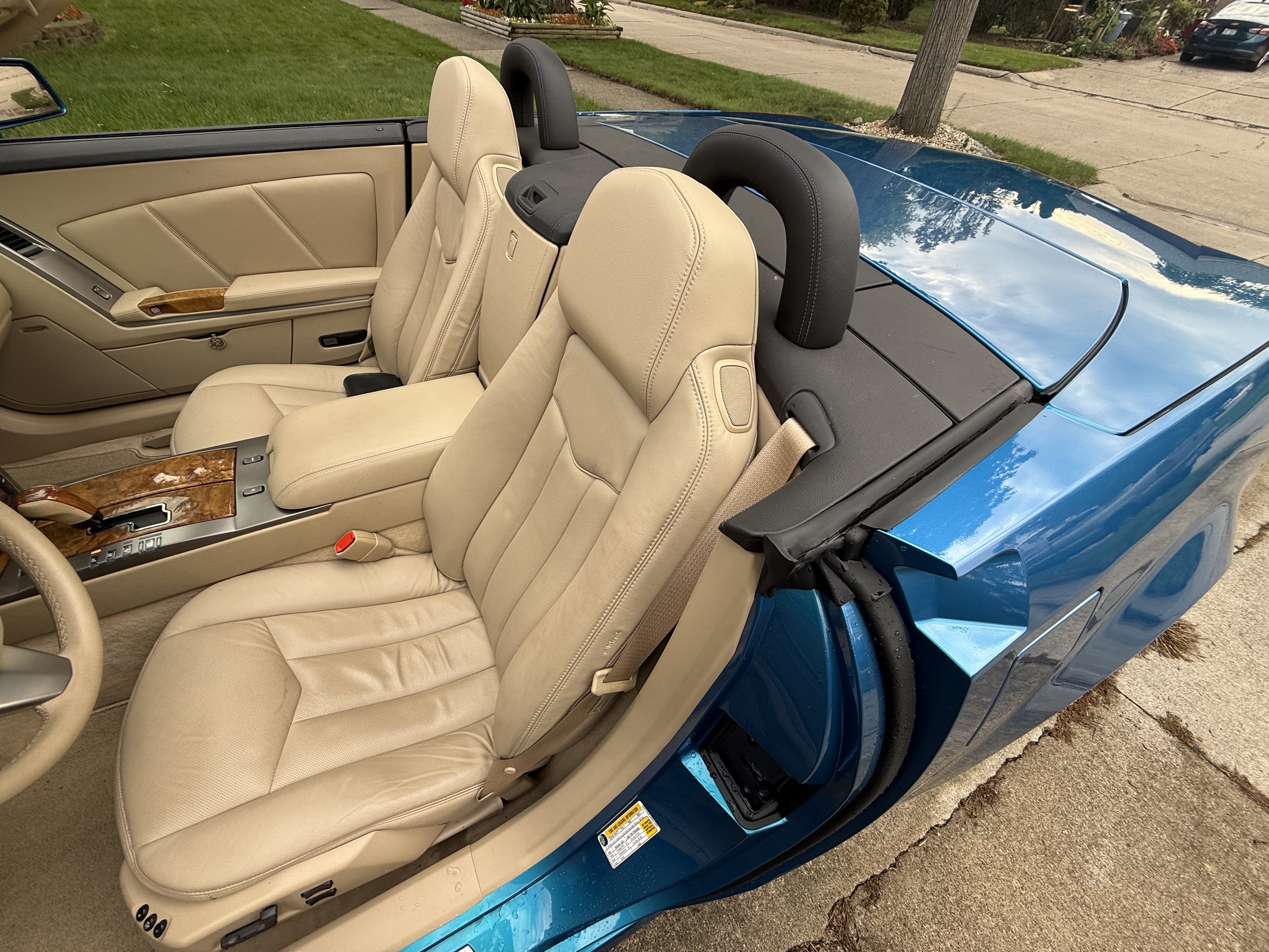 Used 2008 Cadillac XLR RWD image 20