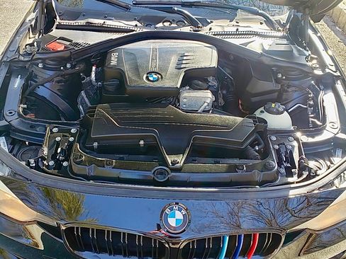 Used 2014 BMW 320i Sedan image 32